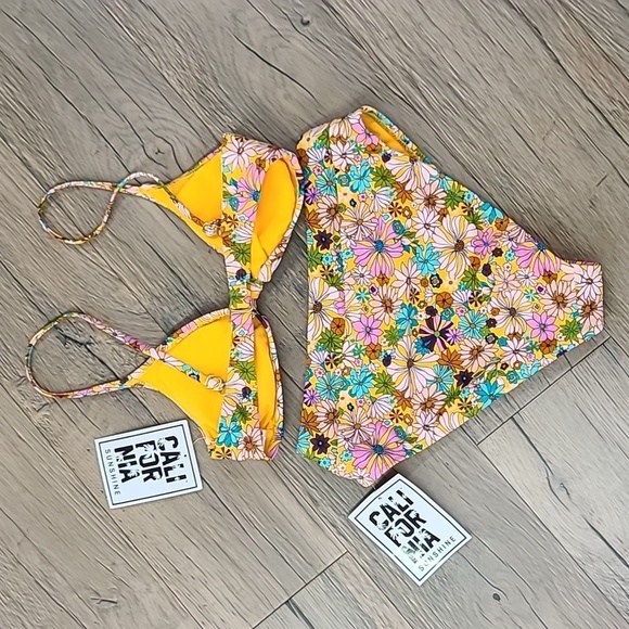 California Sunshine Bikini NWT - Picture 7 of 7